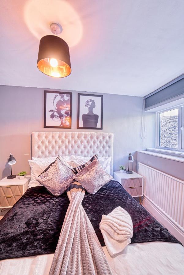 The Stylish Gem Of Bath - Football Table - Sleeps 10 Eksteriør bilde