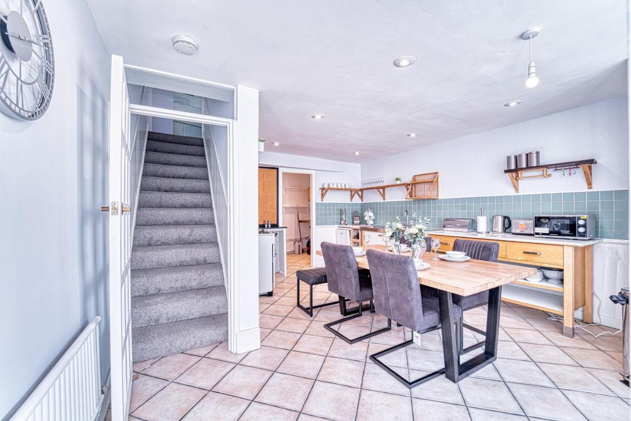 The Stylish Gem Of Bath - Football Table - Sleeps 10 Eksteriør bilde